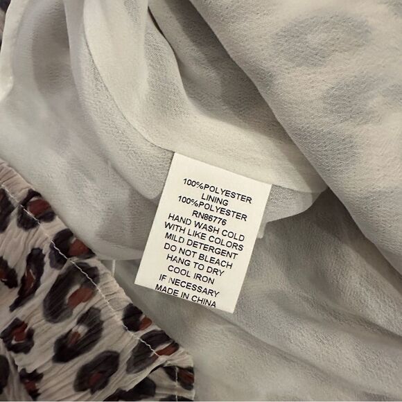 209wst38 leopard blouse new - Picture 5 of 6